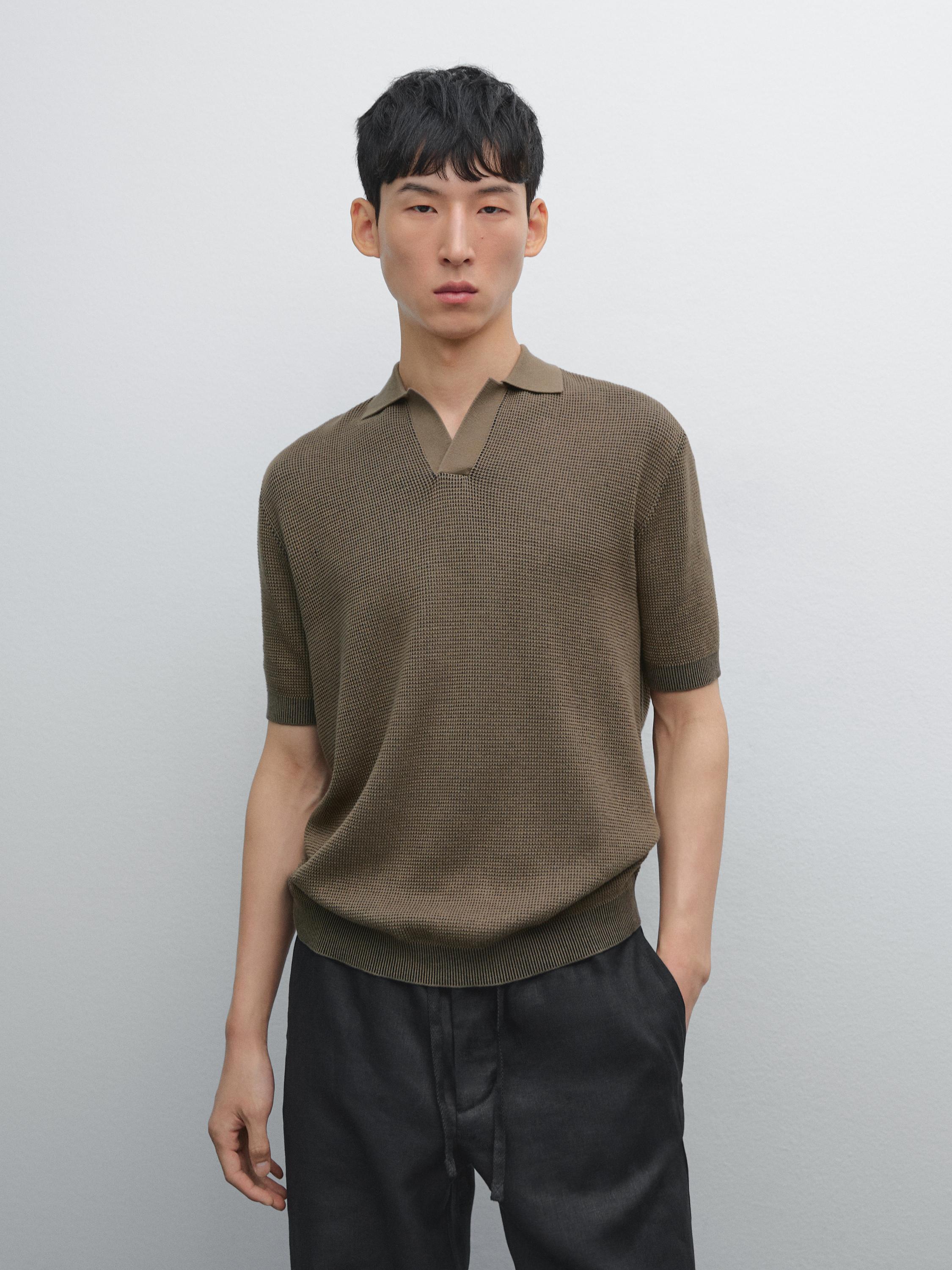 Textured knit V-neck polo shirt